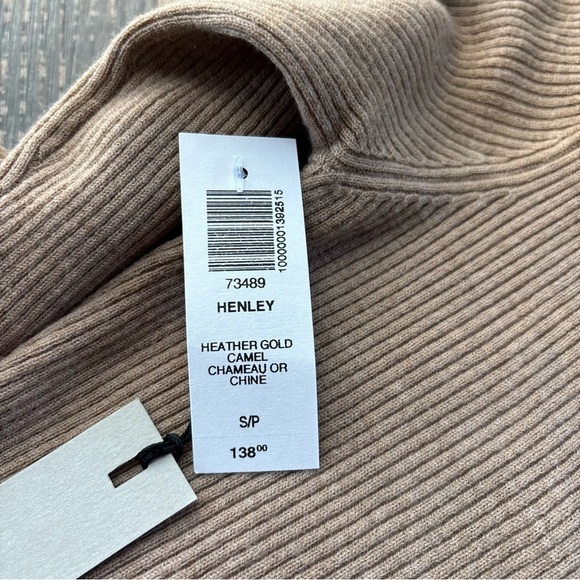 Aritzia Babaton Dress Womens Small Henley Sweater Merino Wool Belt MInimalist - Picture 3 of 6